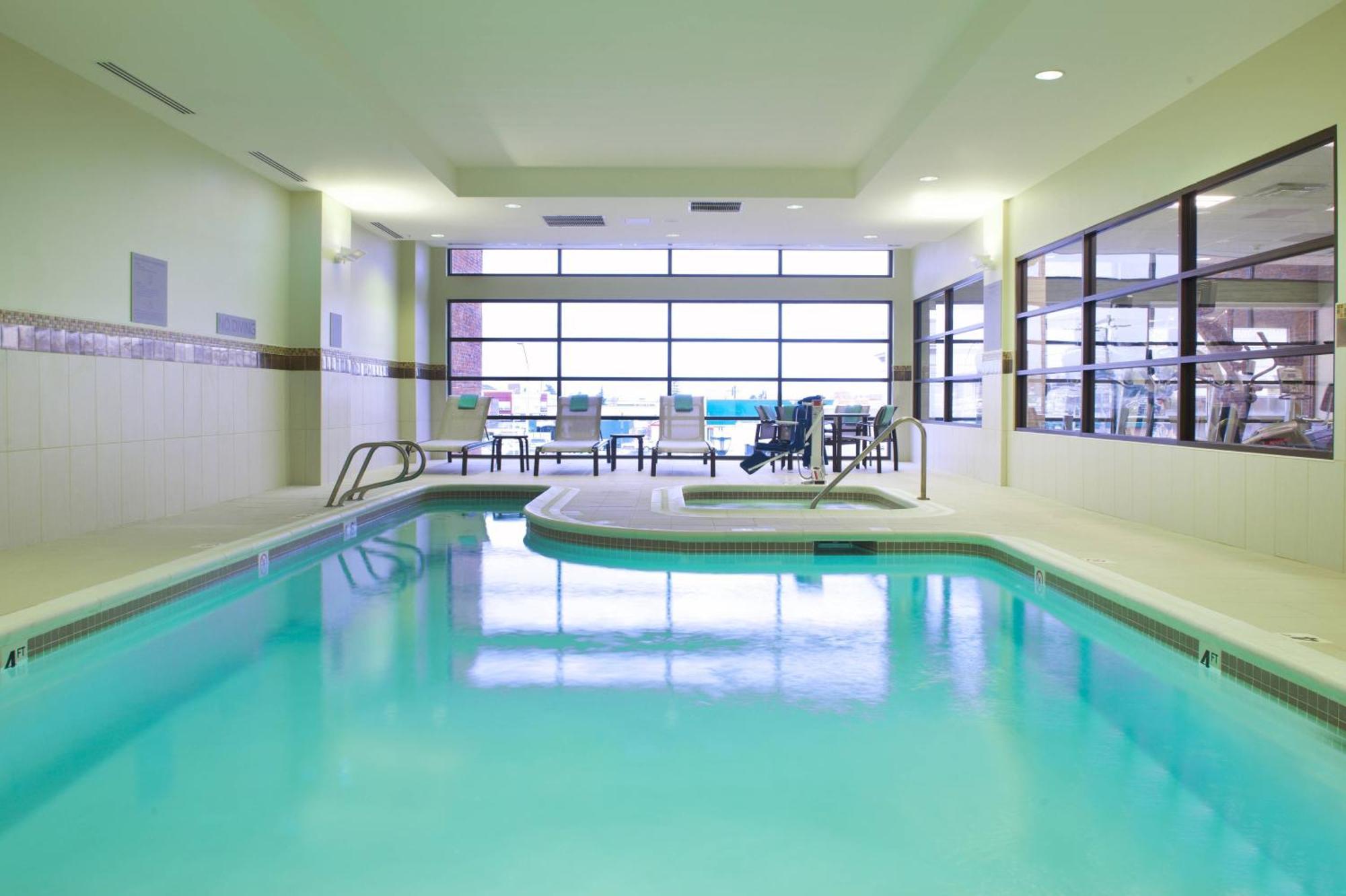 Courtyard By Marriott Seattle Everett Downtown Exteriör bild