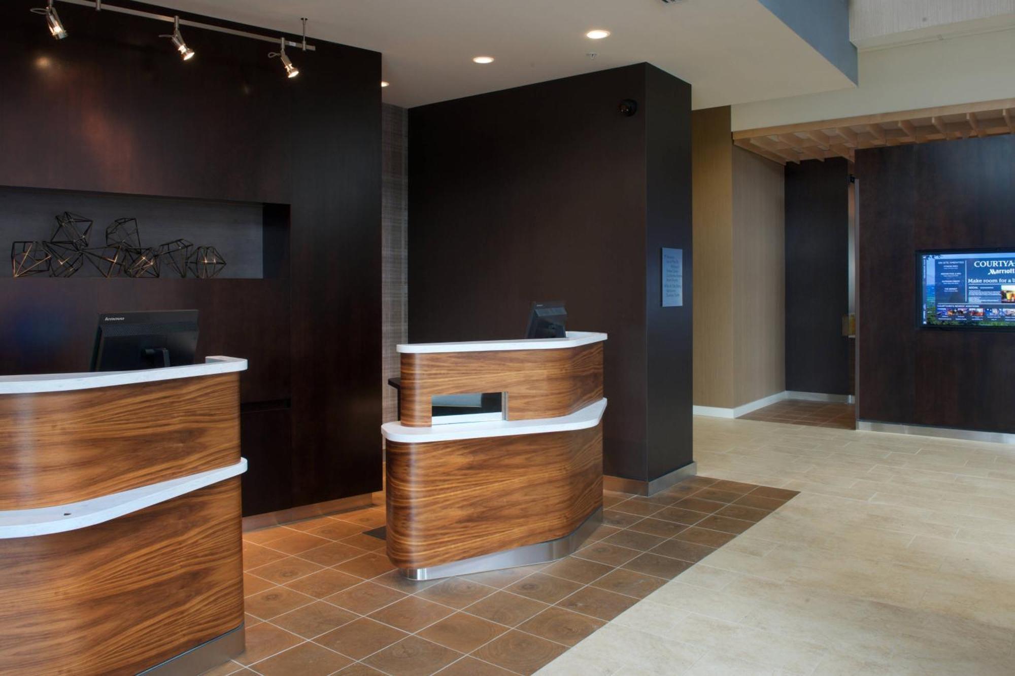 Courtyard By Marriott Seattle Everett Downtown Exteriör bild
